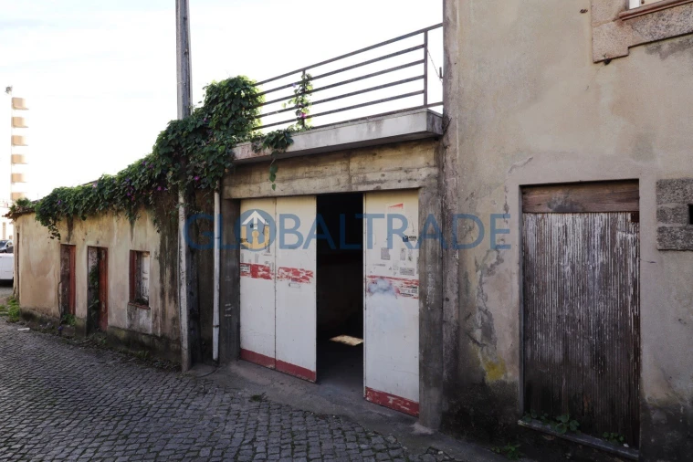 Moradia T3 para Venda em Baguim do Monte (Rio Tinto) Foto 3