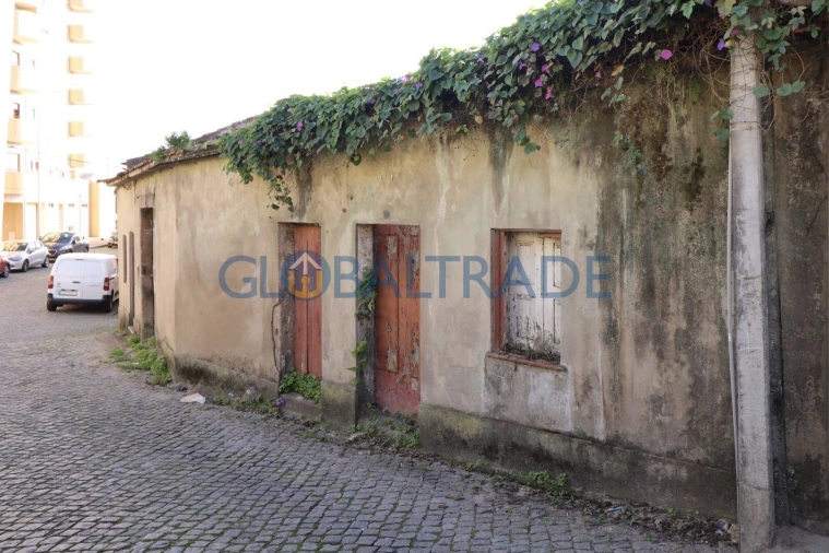 Moradia T3 para Venda em Baguim do Monte (Rio Tinto) Foto 12