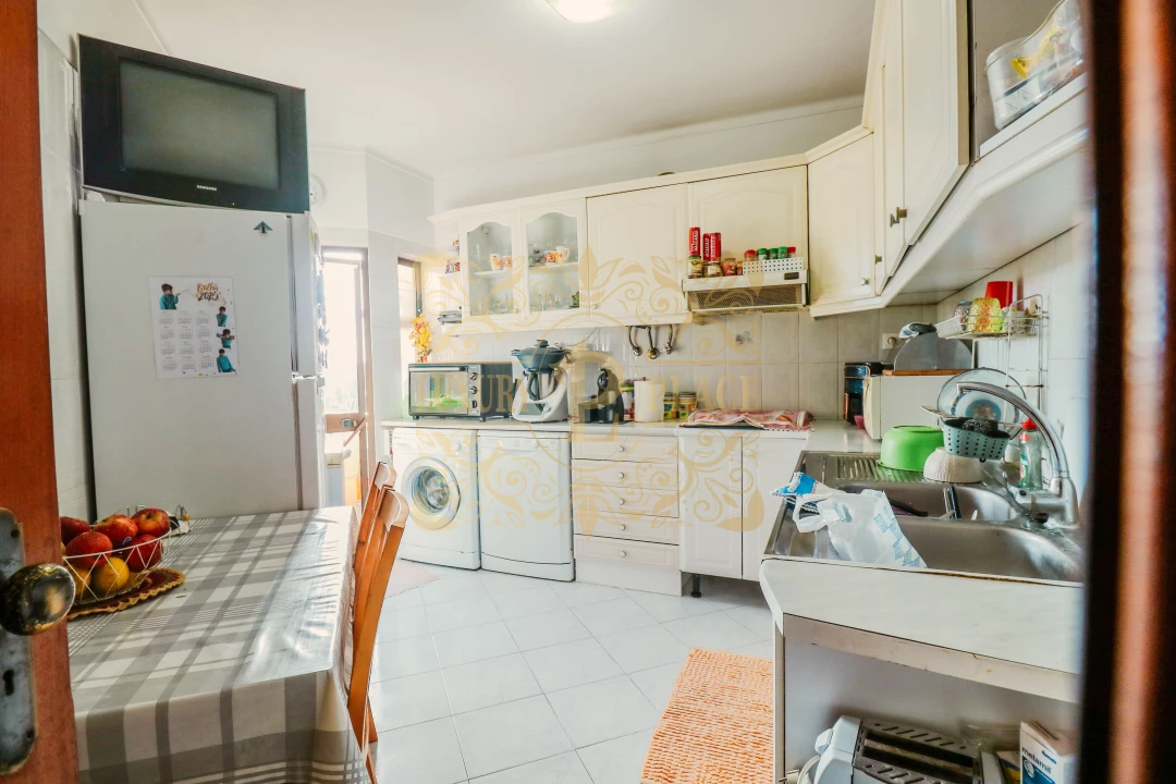 Apartamento T2 para Venda em Sesimbra (Castelo) Foto 19