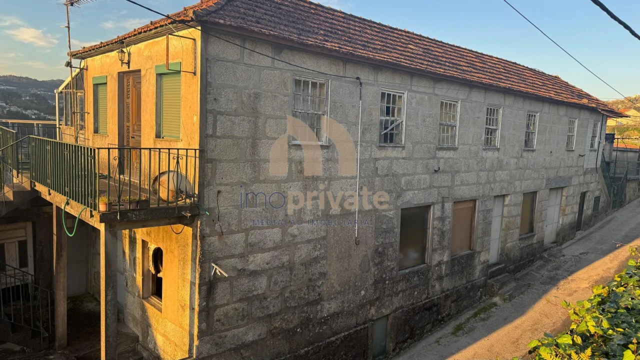 Moradia T3 para Venda em Regilde Foto 2