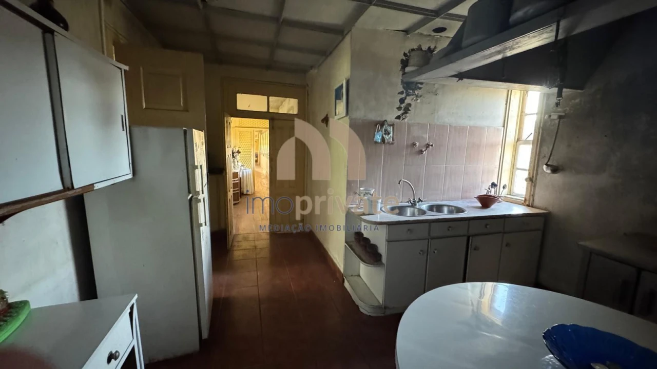 Moradia T3 para Venda em Regilde Foto 5