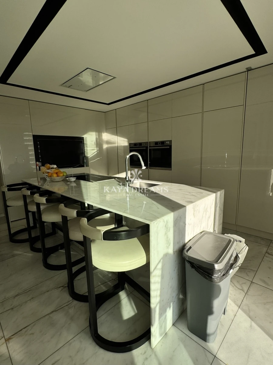 Apartamento T5 para Venda em Pontinha e Famões Foto 10