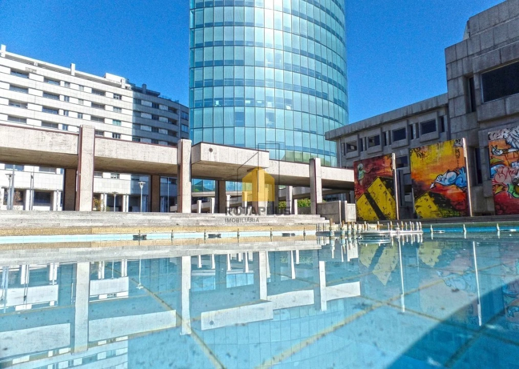 Terreno para Venda em Castêlo da Maia Foto 5