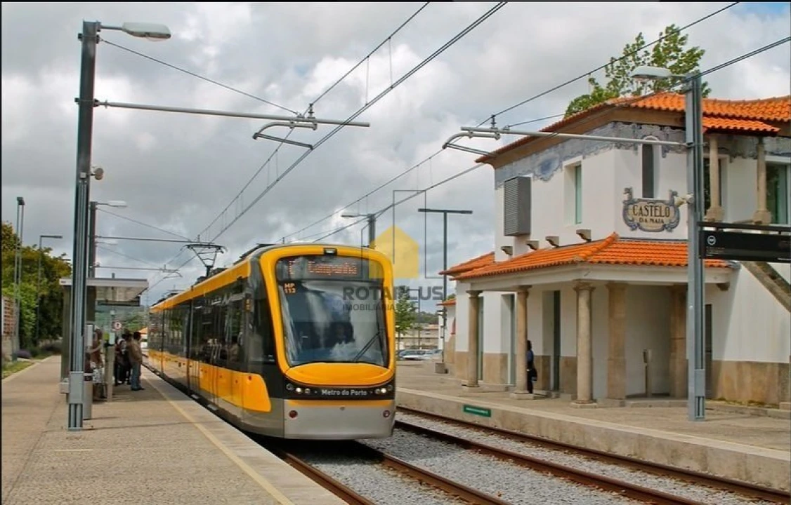 Terreno para Venda em Castêlo da Maia Foto 4