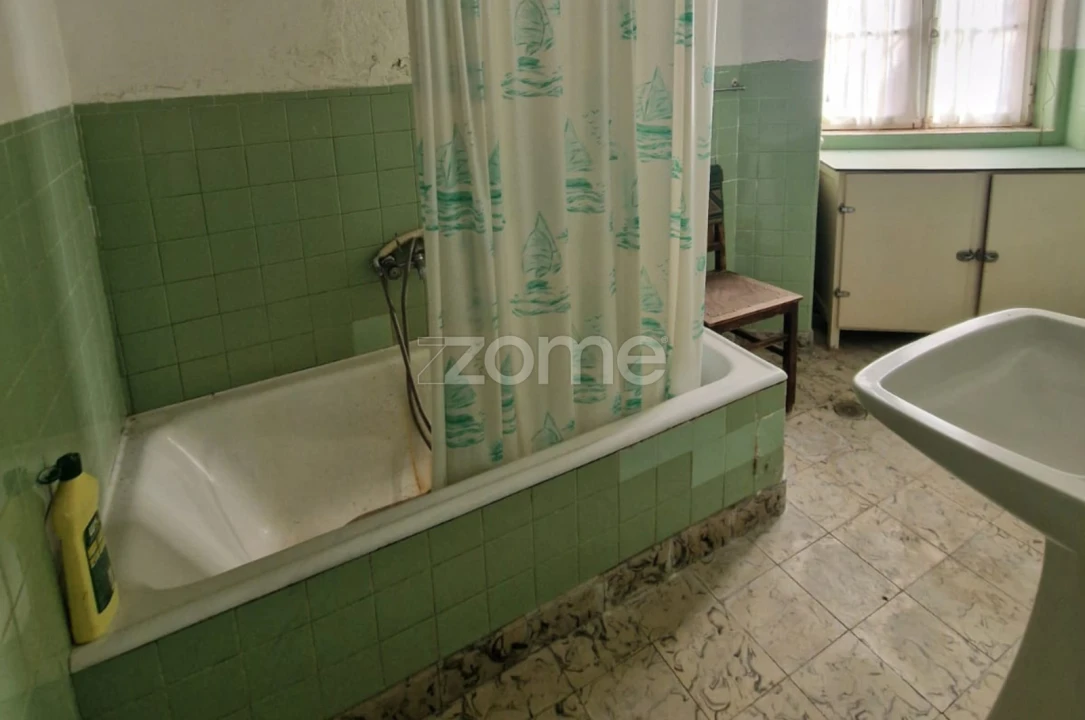 Moradia T7 para Venda em Vila Nova de Tazem Foto 10