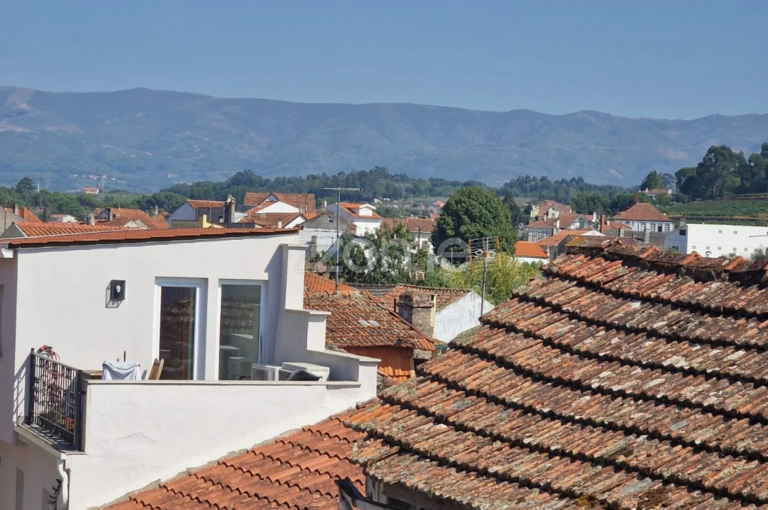 Moradia T7 para Venda em Vila Nova de Tazem Foto 1