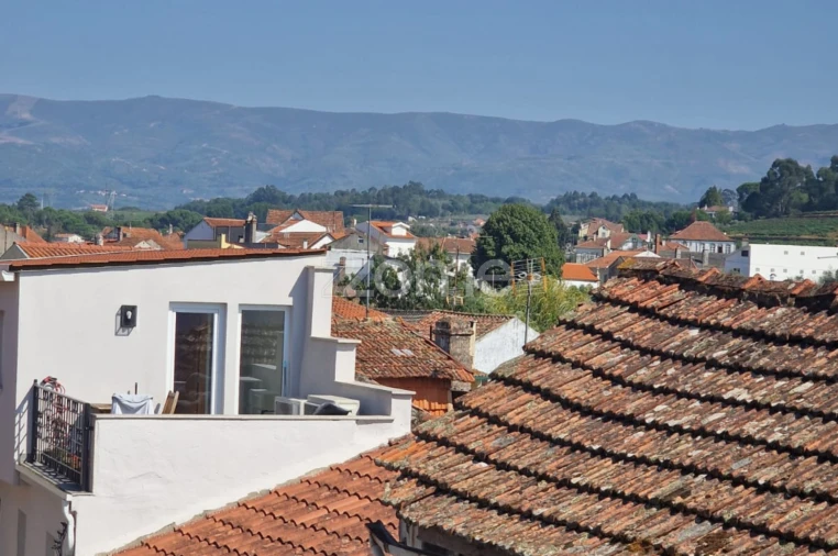 Moradia T7 para Venda em Vila Nova de Tazem Foto 1