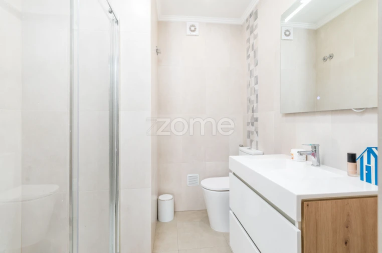 Apartamento T2 para Venda em São Domingos de Rana Foto 10