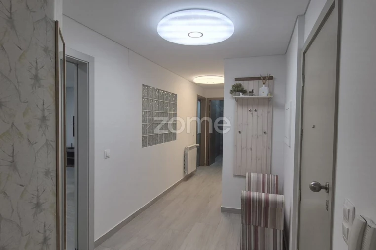 Apartamento T3 para Venda em Vila Nova de Famalicão e Calendário Foto 13