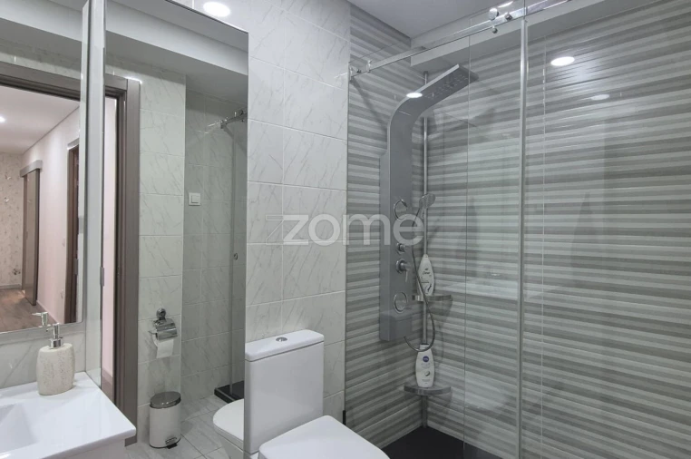 Apartamento T3 para Venda em Vila Nova de Famalicão e Calendário Foto 1