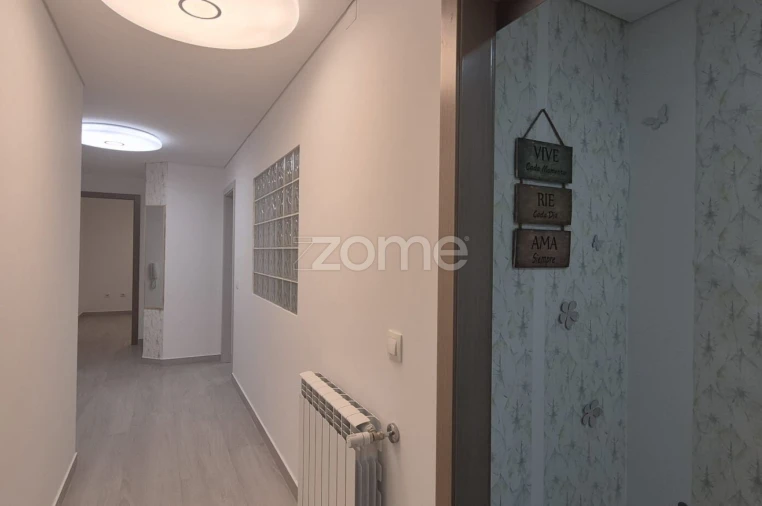 Apartamento T3 para Venda em Vila Nova de Famalicão e Calendário Foto 15