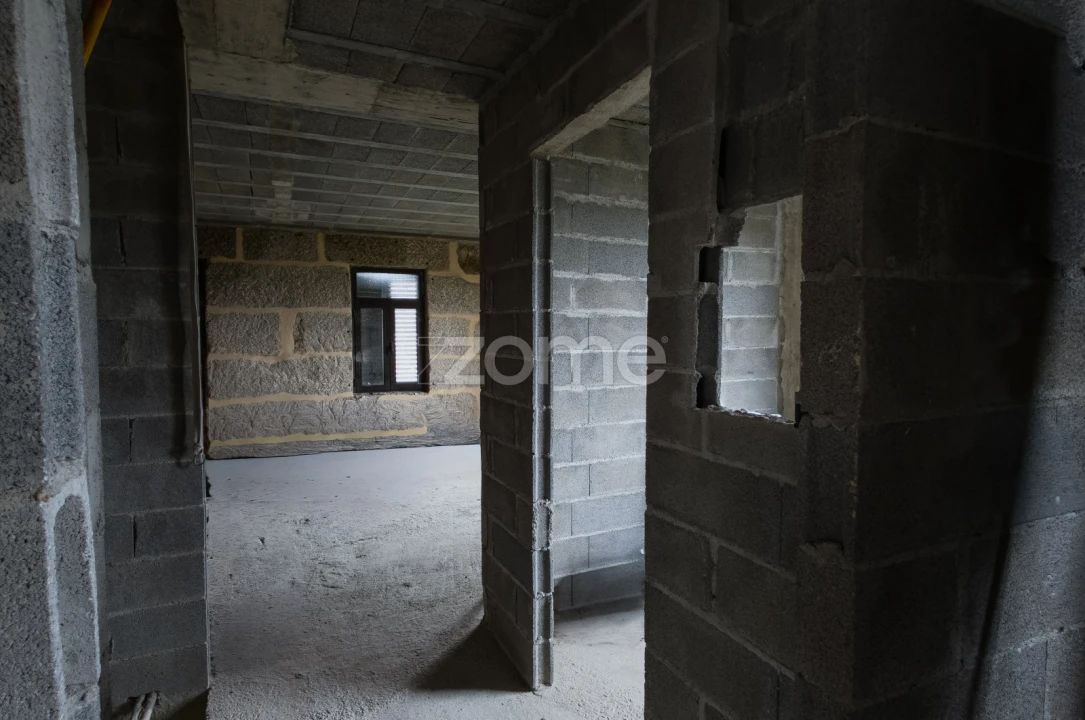 Moradia T5 para Venda em Cortiçô e Vila Chã Foto 12