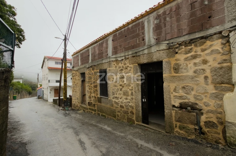 Moradia T5 para Venda em Cortiçô e Vila Chã Foto 4