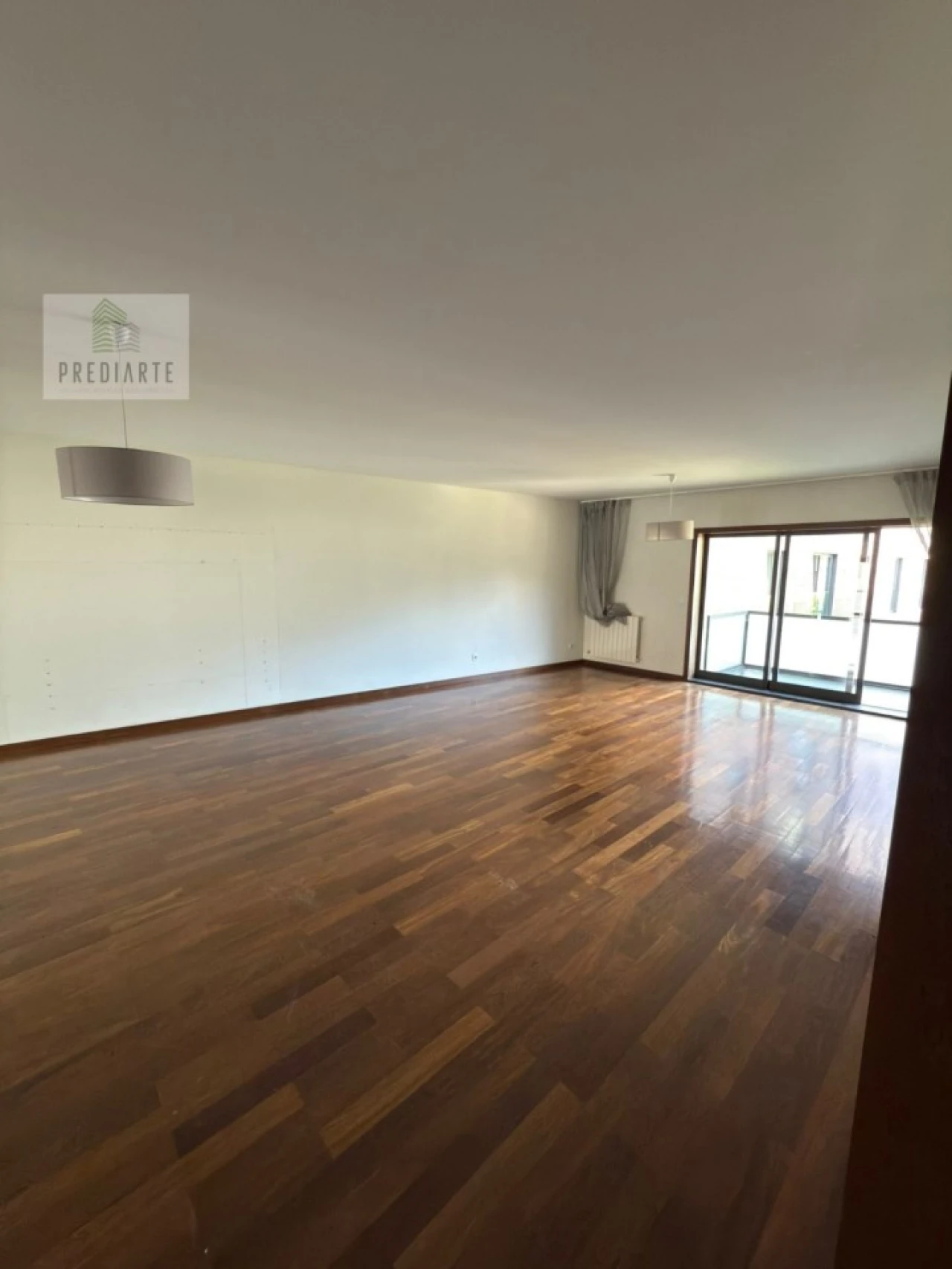 Apartamento T5 para Venda em Paranhos Foto 4