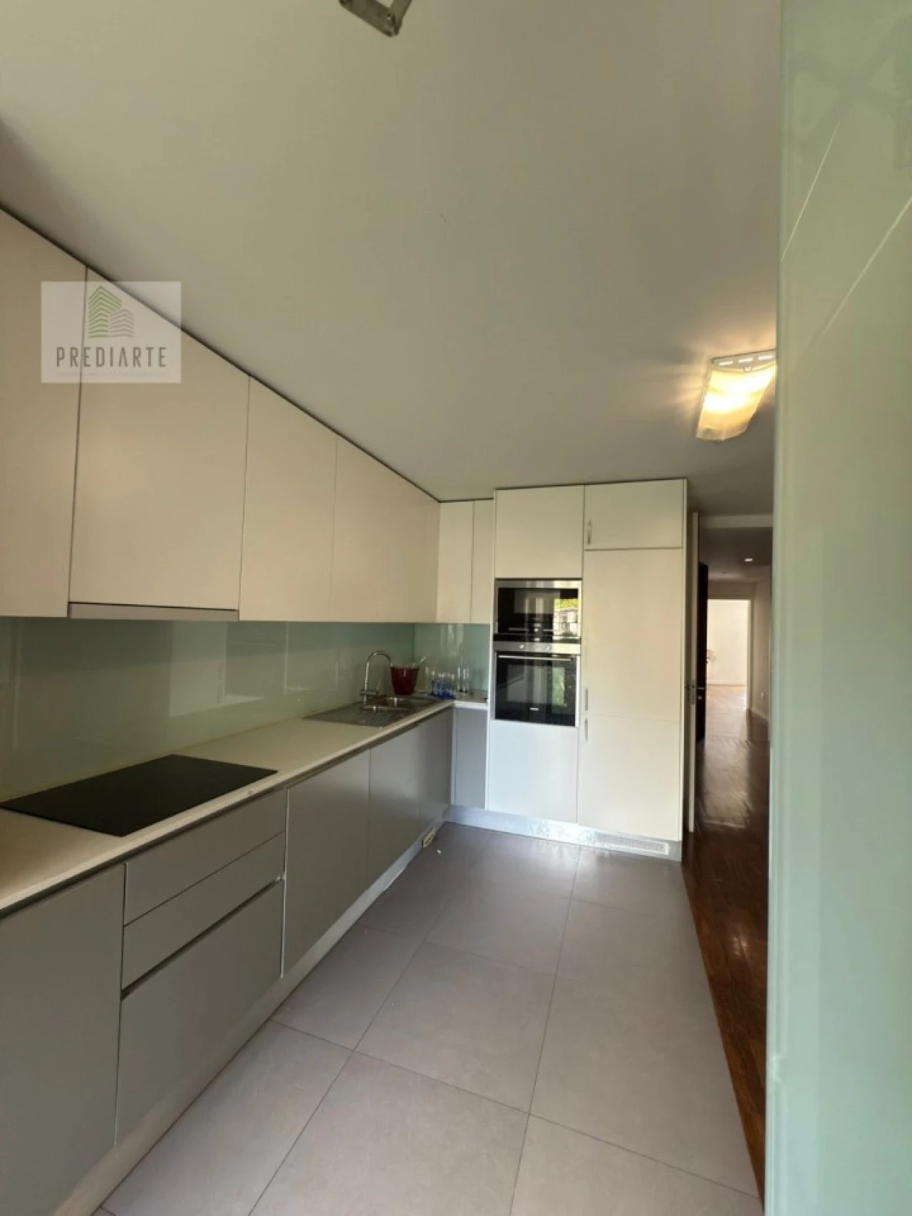 Apartamento T5 para Venda em Paranhos Foto 9