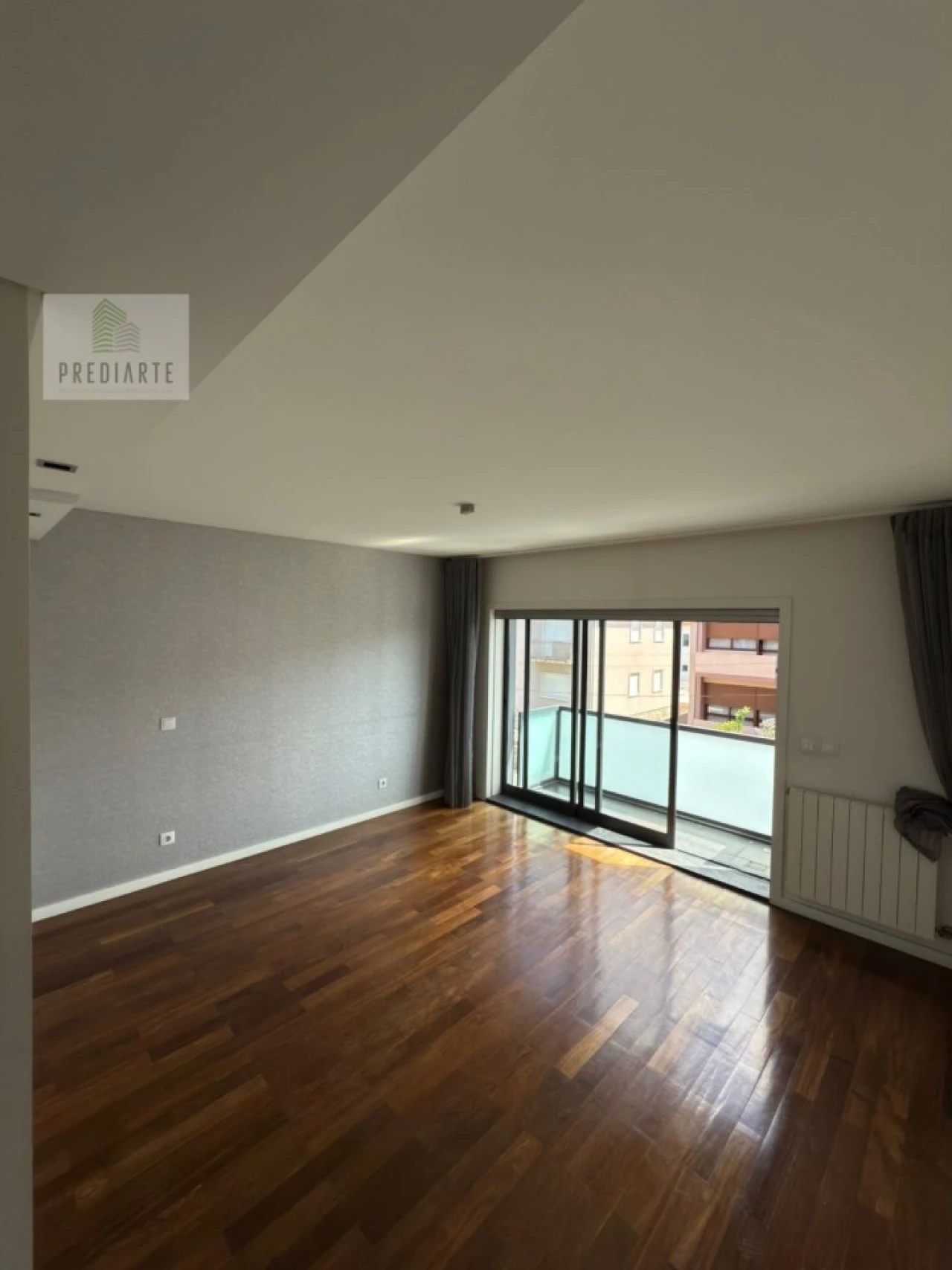 Apartamento T5 para Venda em Paranhos Foto 19