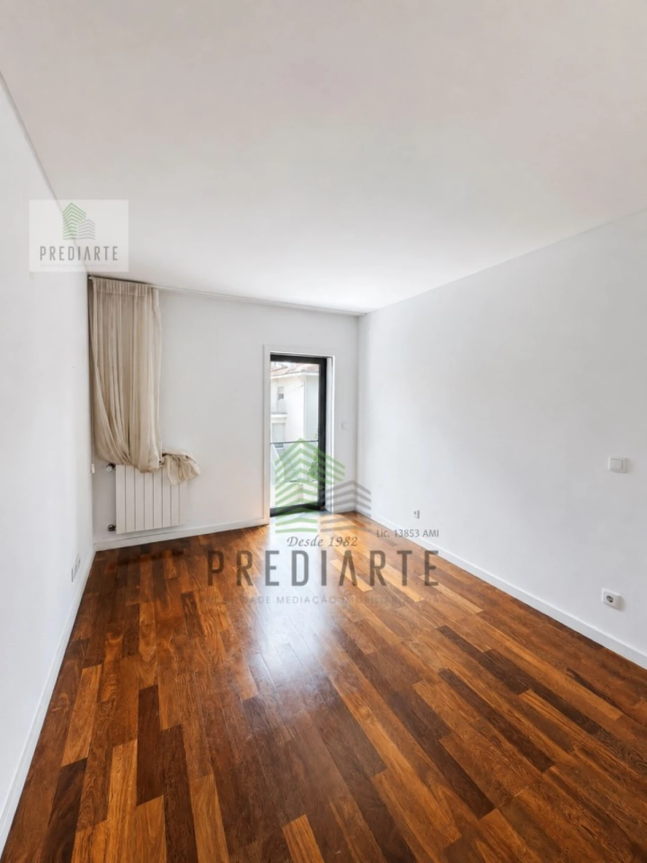Apartamento T5 para Venda em Paranhos Foto 15