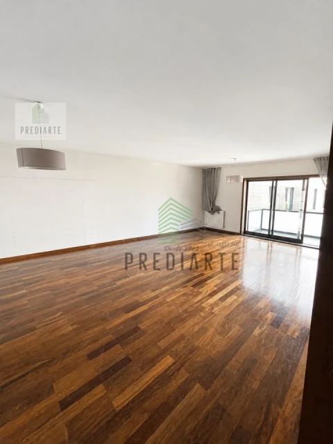 Apartamento T5 para Venda em Paranhos