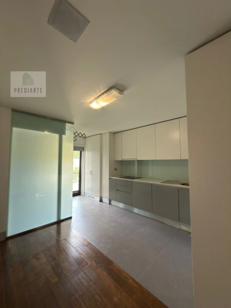 Apartamento T5 para Venda em Paranhos Foto 10