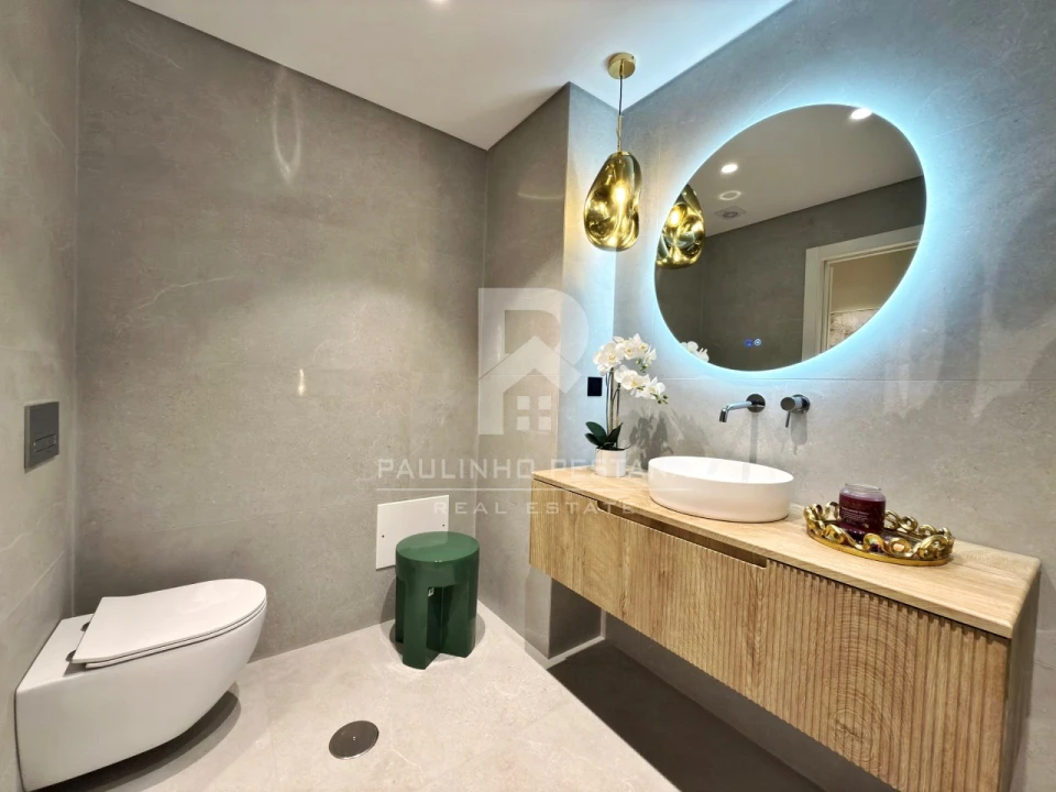 Apartamento T2 para Venda em São Martinho Foto 11