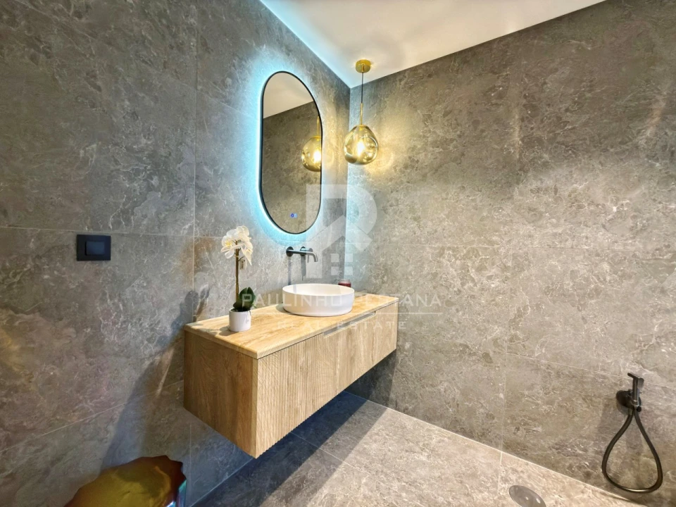 Apartamento T2 para Venda em São Martinho Foto 13