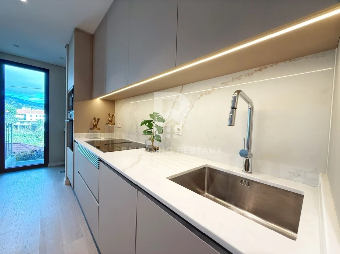 Apartamento T2 para Venda em São Martinho Foto 10