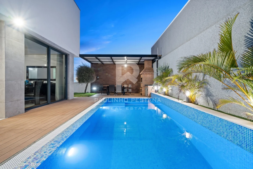 Moradia T3 para Venda em São Martinho Foto 4