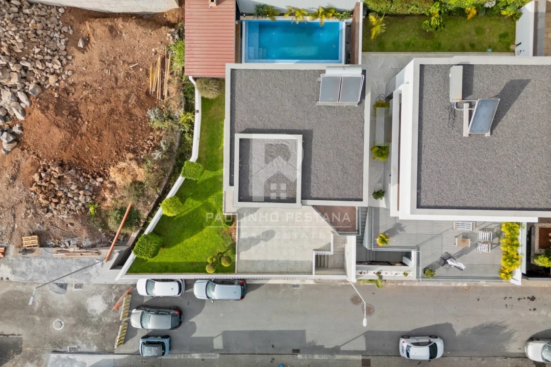 Moradia T3 para Venda em São Martinho Foto 36