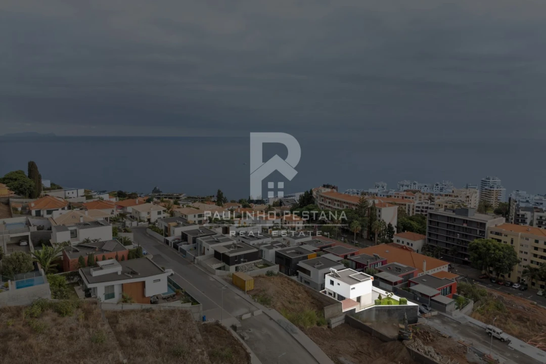 Moradia T3 para Venda em São Martinho Foto 40