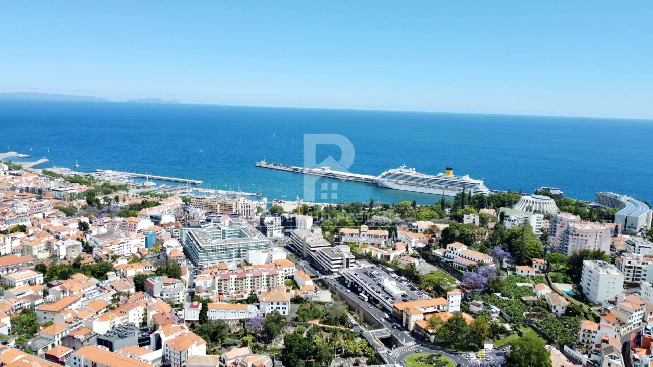 Terreno para Venda em Funchal (São Pedro) Foto 14