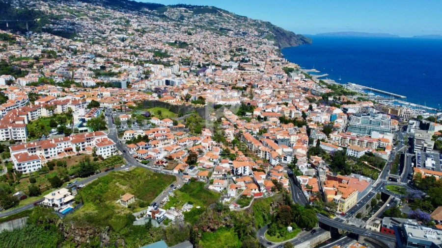 Terreno para Venda em Funchal (São Pedro) Foto 16