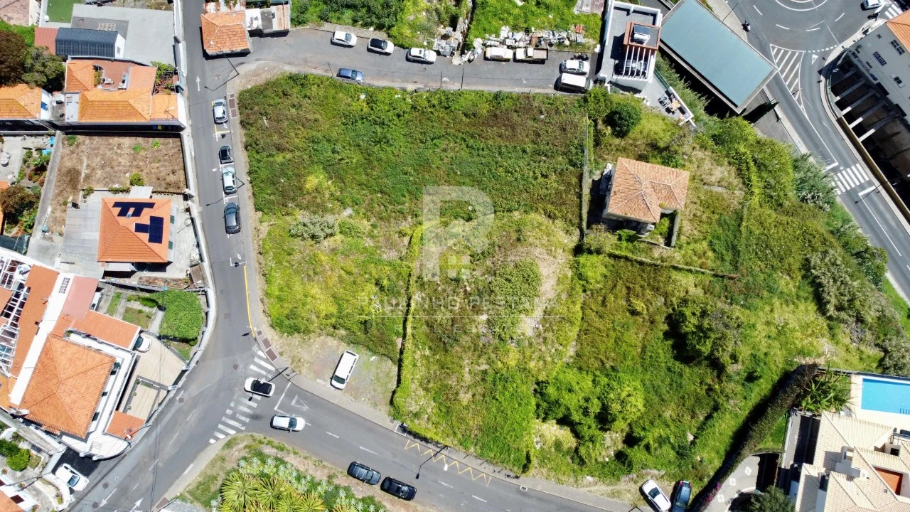 Terreno para Venda em Funchal (São Pedro) Foto 6