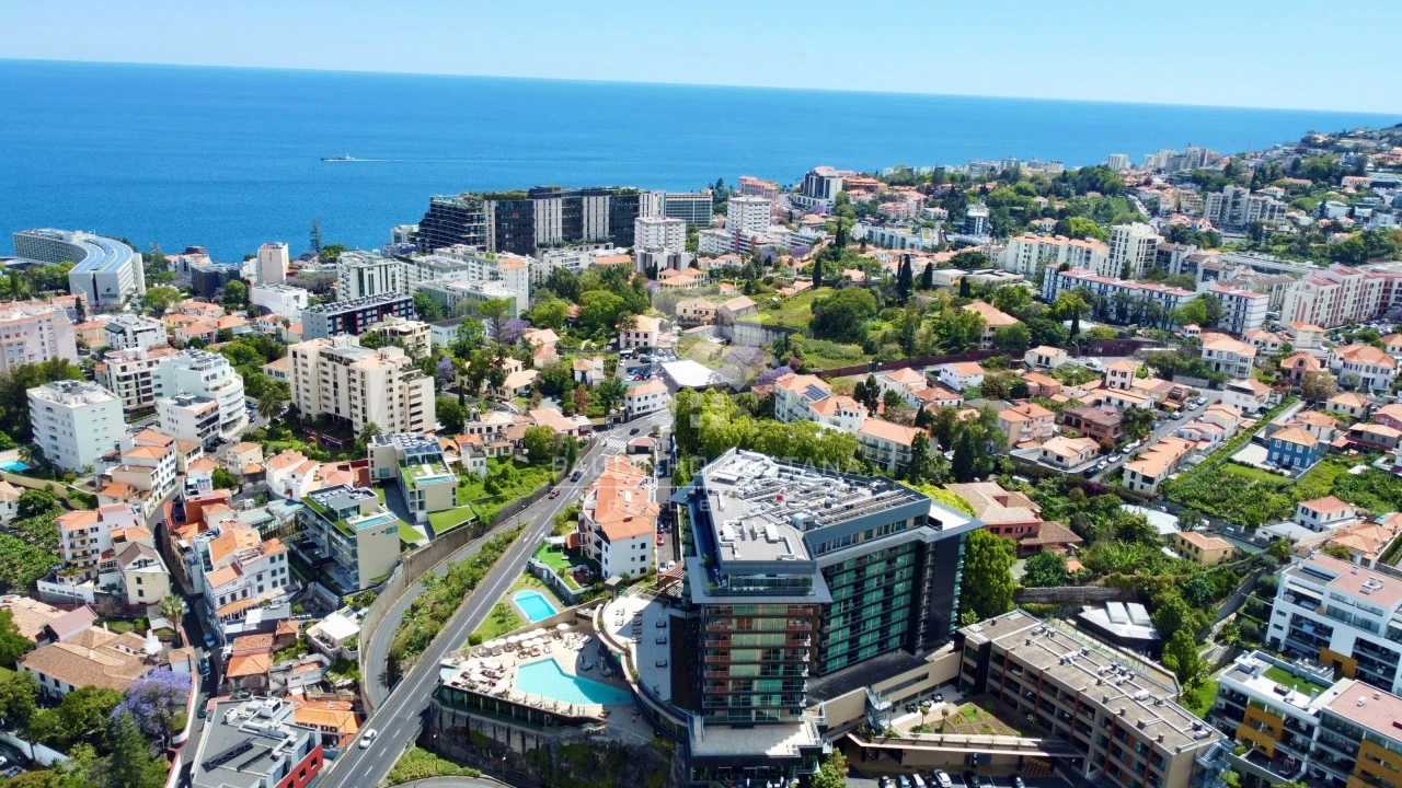 Terreno para Venda em Funchal (São Pedro) Foto 8