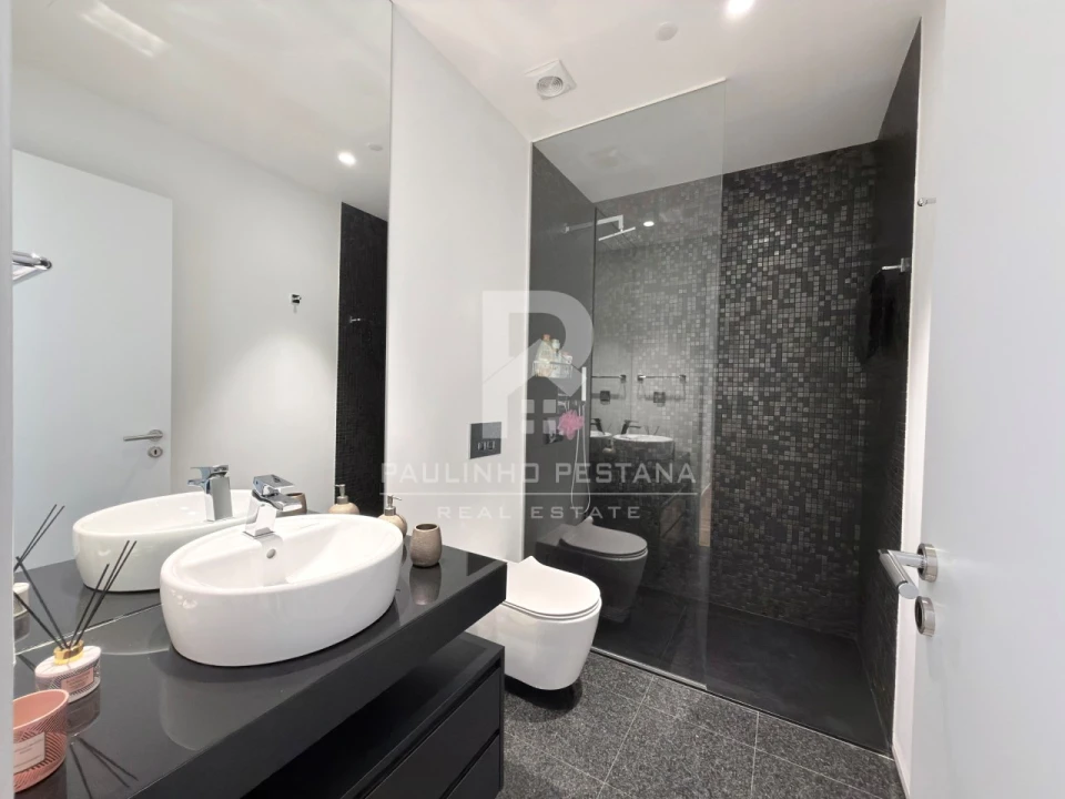 Apartamento T3 para Venda em São Martinho Foto 17