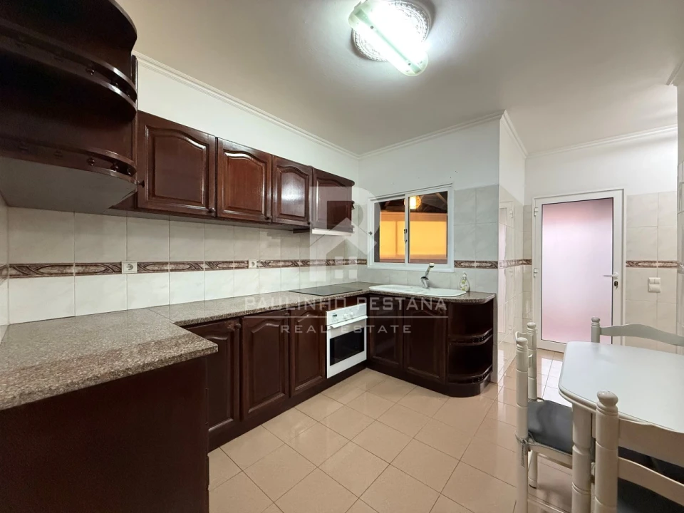 Moradia T2 para Venda em Santo Antonio Foto 6