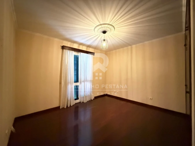 Moradia T2 para Venda em Santo Antonio Foto 5