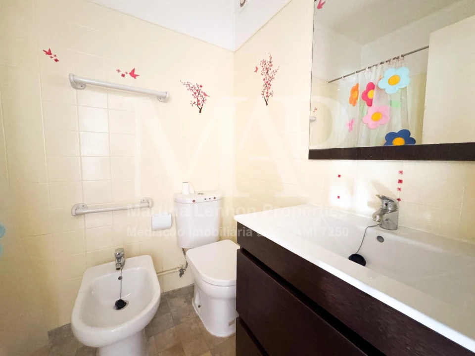 Apartamento T3 para Venda em Carcavelos e Parede Foto 18
