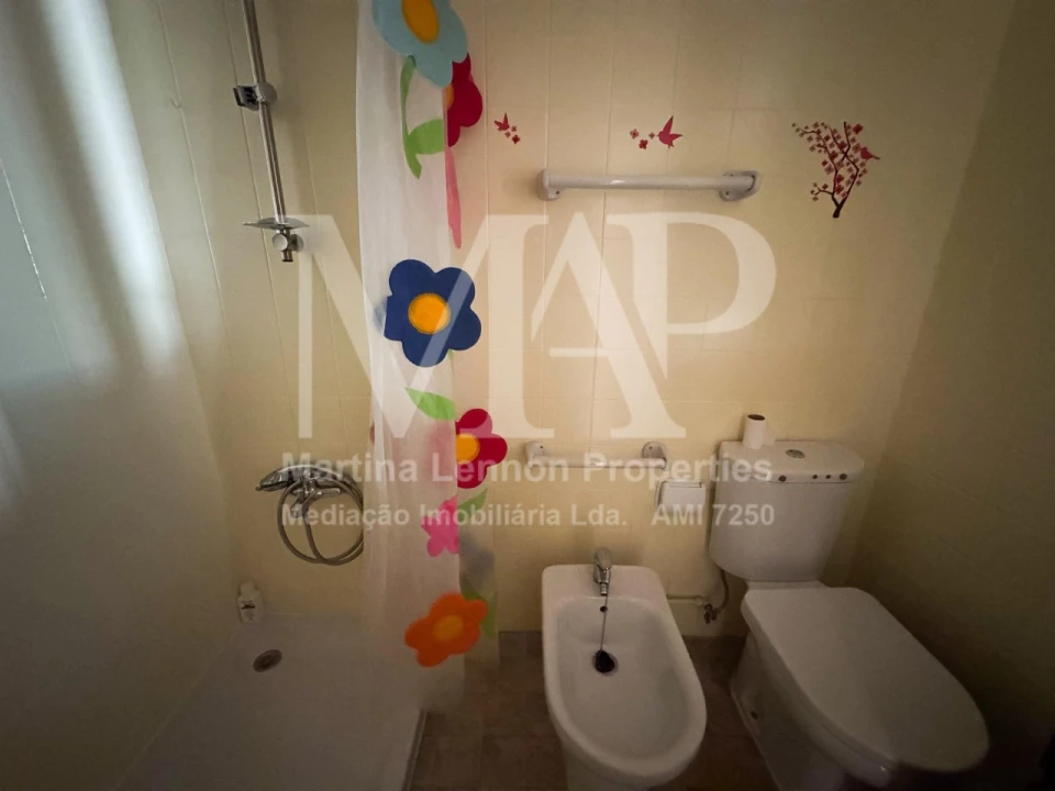 Apartamento T3 para Venda em Carcavelos e Parede Foto 21