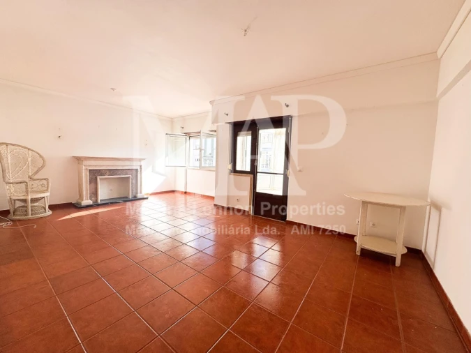 Apartamento T3 para Venda em Carcavelos e Parede Foto 5