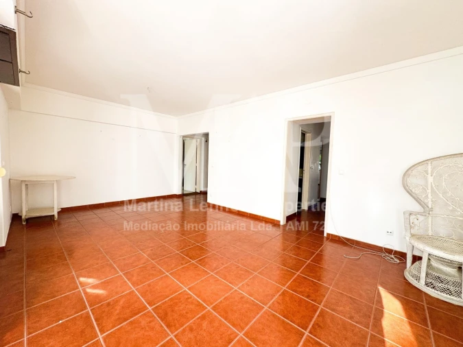 Apartamento T3 para Venda em Carcavelos e Parede Foto 7