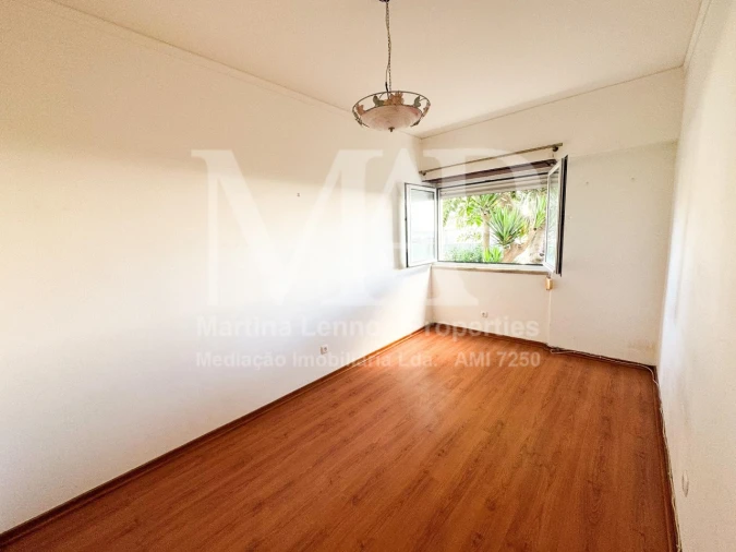 Apartamento T3 para Venda em Carcavelos e Parede Foto 20