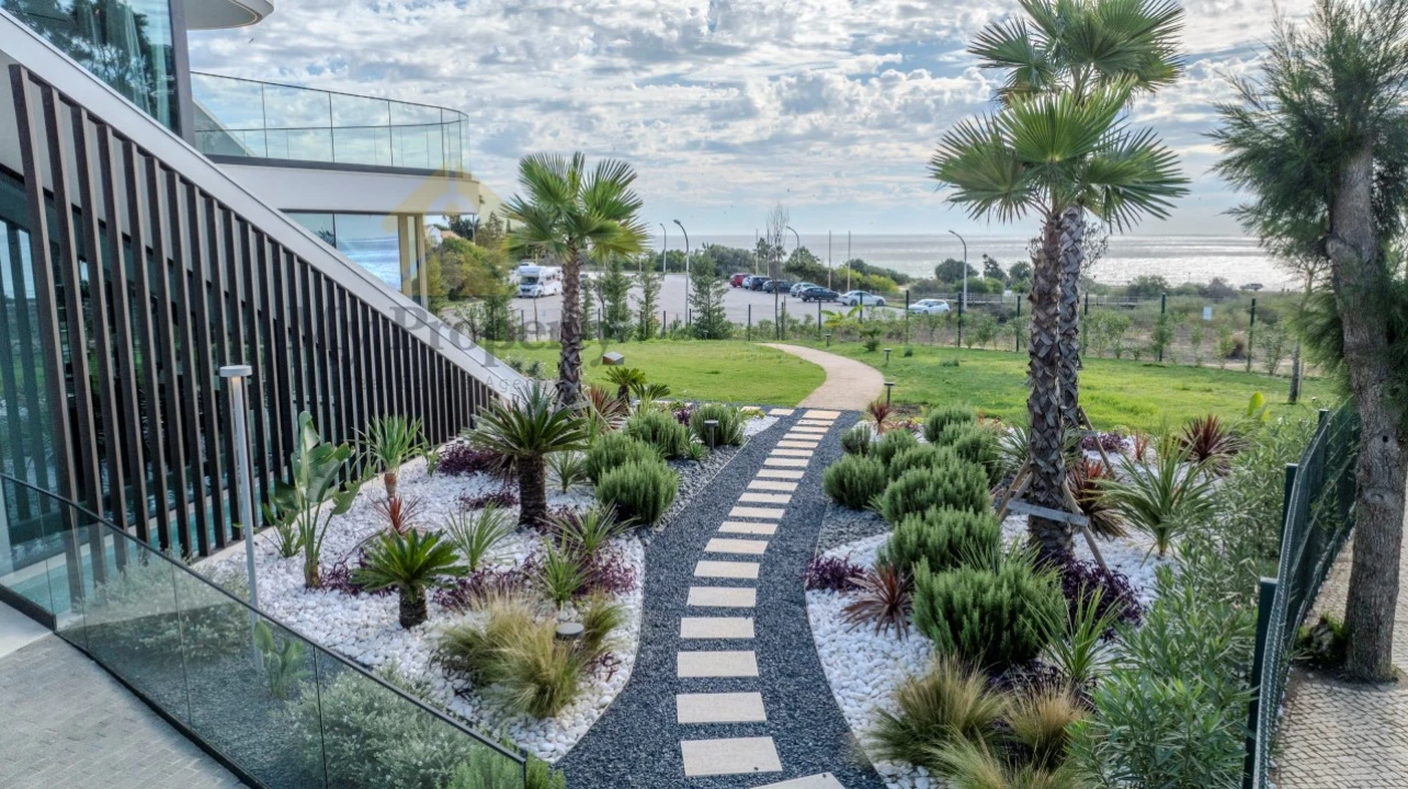 Moradia T4 para Venda em Guia Foto 24