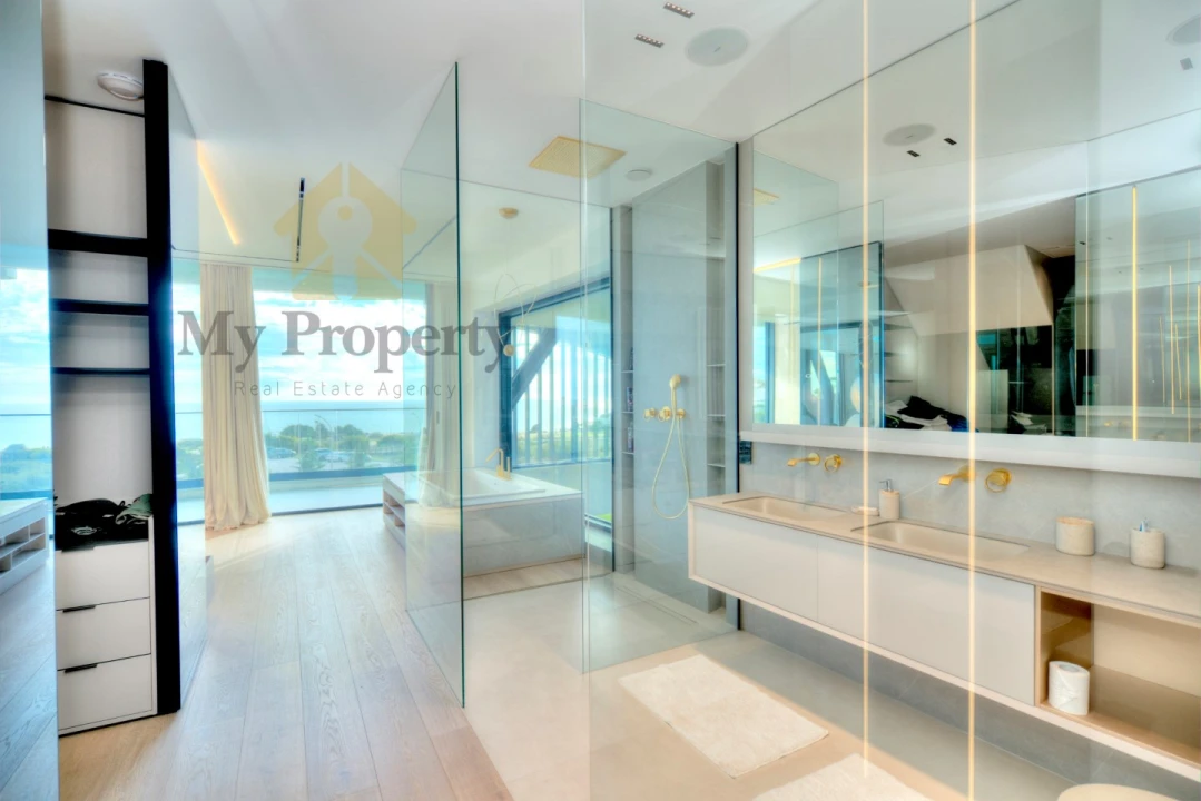 Moradia T4 para Venda em Guia Foto 60