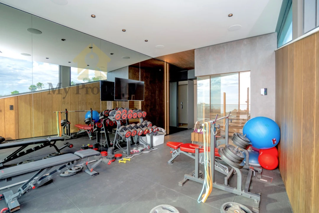 Moradia T4 para Venda em Guia Foto 66