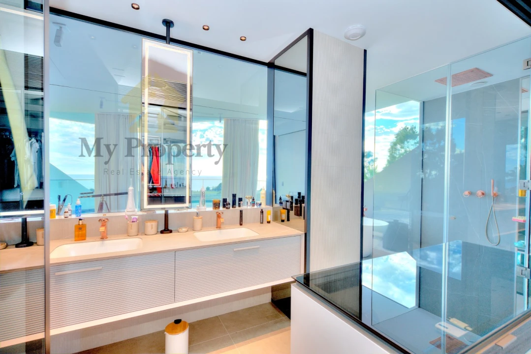 Moradia T4 para Venda em Guia Foto 71