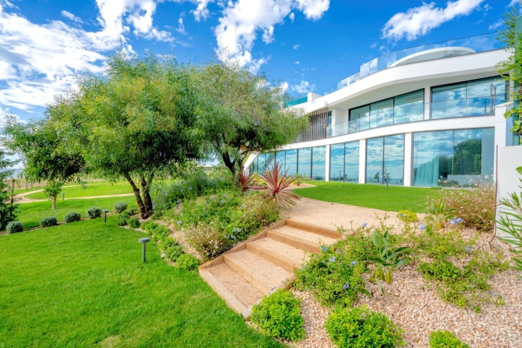 Moradia T4 para Venda em Guia Foto 29