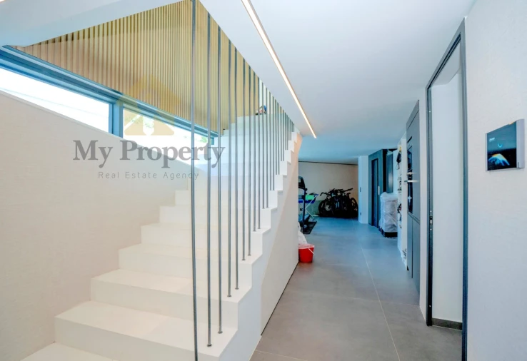 Moradia T4 para Venda em Guia Foto 34