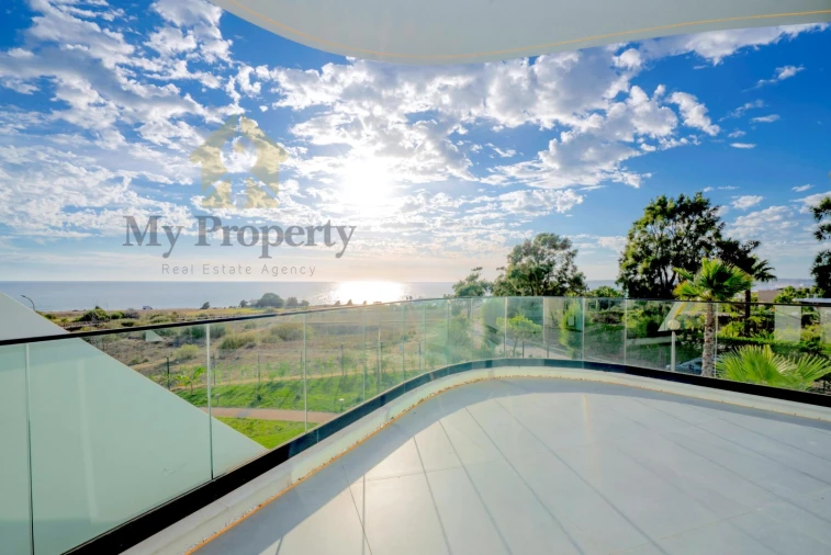 Moradia T4 para Venda em Guia Foto 75