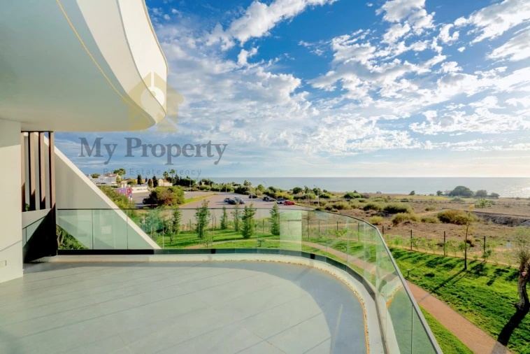 Moradia T4 para Venda em Guia Foto 76