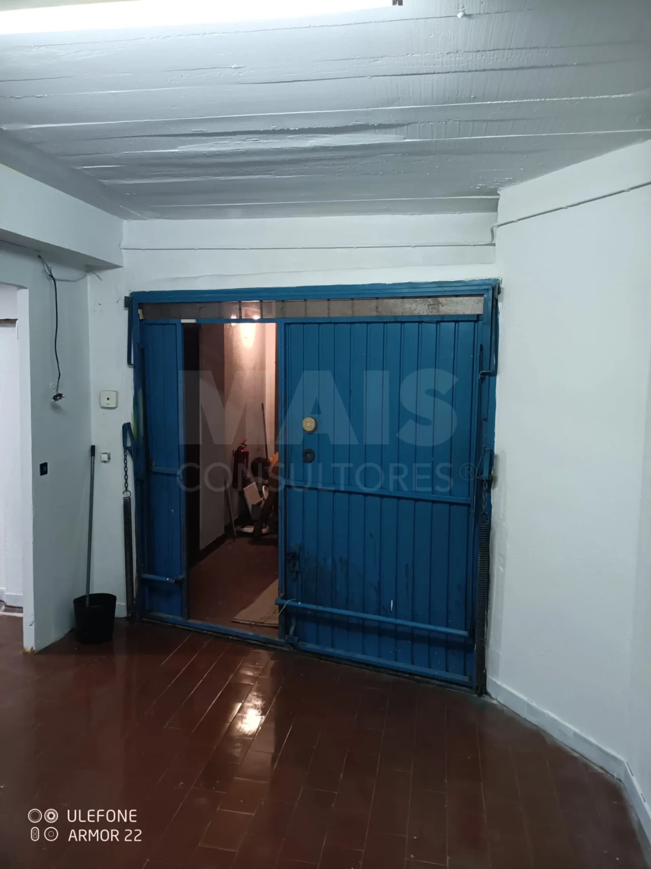 Garagem para Venda em Massamá e Monte Abraão Foto 1